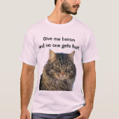 不機嫌なエンジェルはあなたのベーコンを欲しがっている Tシャツ (正面)