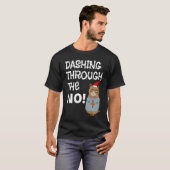 不機嫌なクリスマスの猫 NO ダッシング・スルー Tシャツ (正面フル)
