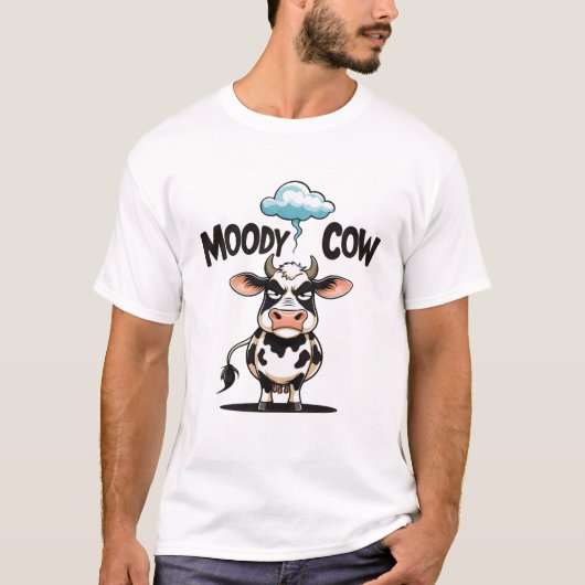 不機嫌な牛の面白いキャラクター Tシャツ (正面)