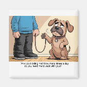 不機嫌な茶色の犬の面白い散歩漫画 マグネット (正面)