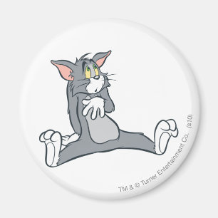 不機嫌になっているトム マグネット