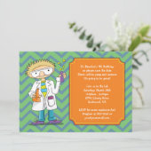 不機嫌サイエンティスト招待状：ブロンド少年おもしろいオプション 招待状 (スタンド正面)