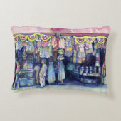 不機嫌·マン·オン·マーケット·アンド·メイン（シンガポール） アクセントクッション (裏面)