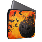 不気味なかぼちゃとコウモリのイラスト ラップトップスリーブ (正面右)