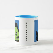 不気味なエッグフランケンシュタインハロウィーン |名前の追加 マグカップ (中央)