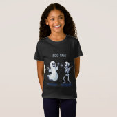 不気味なハロウィーンのシーン Tシャツ (正面フル)