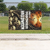 不気味なハロウィーンのスカルとこうもりを持つ 横断幕 (インサイチュ)