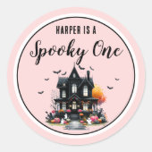 不気味なピンクのハロウィン1歳誕生日パーティー ラウンドシール (正面)