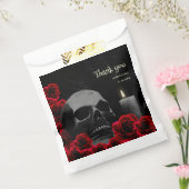 不気味なブラックとレッドのゴシック スカル ローズ ハロウィン フェイバーバッグ (封をした状態)