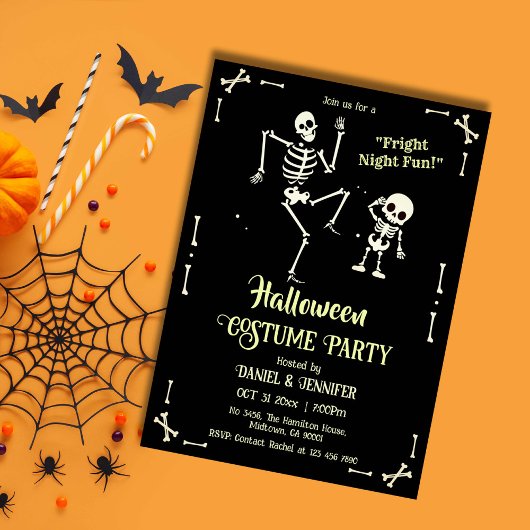 不気味な不気味なスカルスケルトン右夜ハロウィーン 招待状