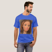 不気味な人形の顔 Tシャツ (正面フル)