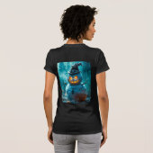 不気味な光る目を持つハロウィンの雪だるま Tシャツ (裏面フル)