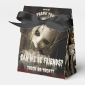 不気味な友不気味人が持っている人形のハロウィーン フェイバーボックス (正面サイド)