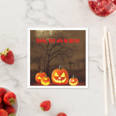 不気味な墓地食べドリンクと怖いハロウィーン スタンダードカクテルナプキン (インサイチュ)