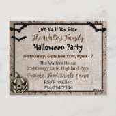 不気味な小さな民族の子の大きな目ハロウィーン ポストカード (裏面)