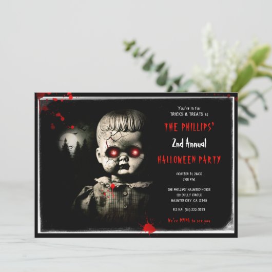 不気味な幽霊のよく出る人形ハロウィーンの衣装パーティー 招待状 (スタンド正面)