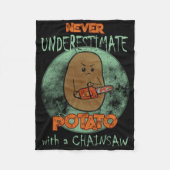不気味な怒ポテトチェーンソーホラー映画愛好家H フリースブランケット (正面)