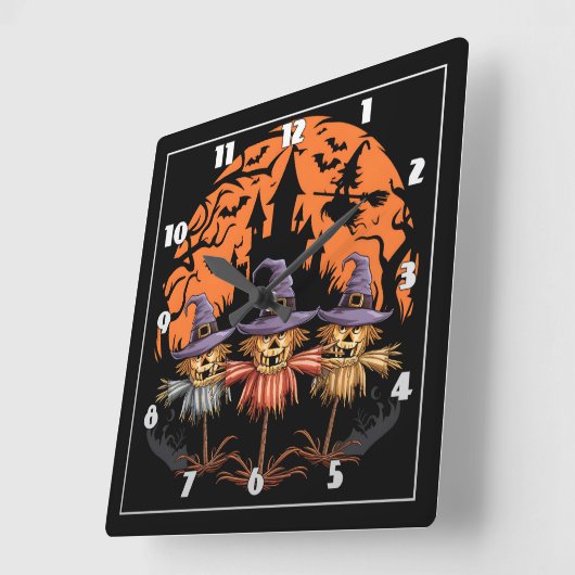 不気味な月の下のハロウィーンのかかしトリオ スクエア壁時計 (傾斜)