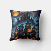 不気味な森に集まるハロウィーンベア クッション (裏面)