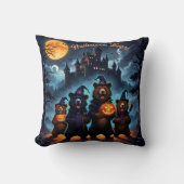 不気味な森に集まるハロウィーンベア クッション (正面)
