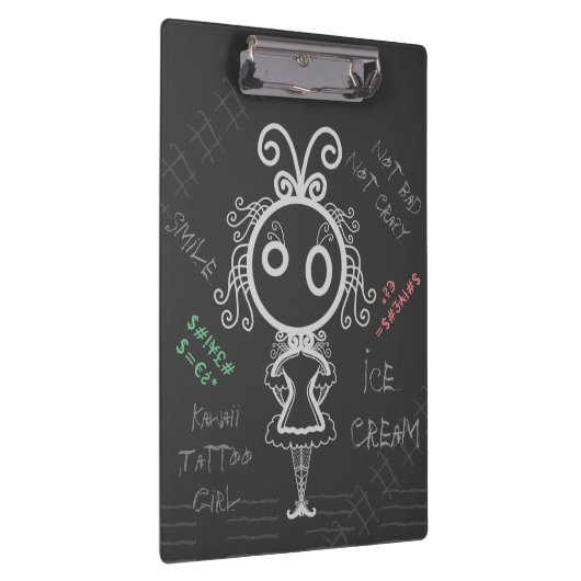 不気味な漫画かわいいタトゥーガール クリップボード (右)