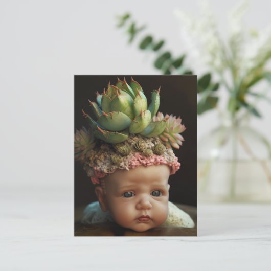 不気味な生き生きとした人形の多肉園 ポストカード (スタンド正面)