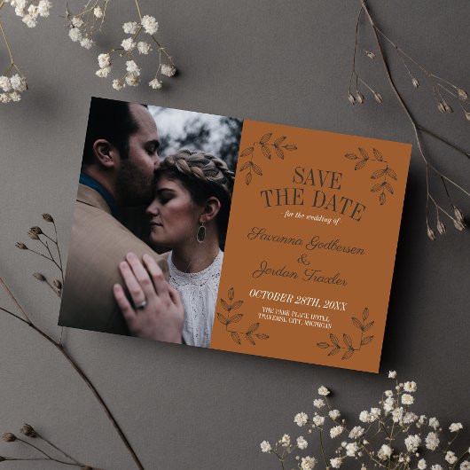 不気味な秋のハロウィーンブラックテラコッタゴシック セーブザデート