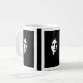 不気味な表情のヴィクトリア朝の女性 コーヒーマグカップ (正面左)