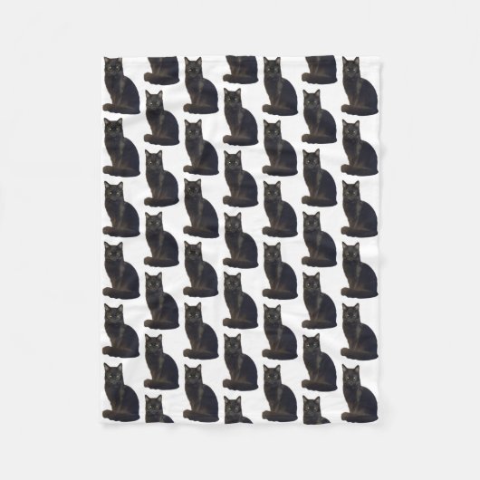 不気味な視線を放つ黒猫切り出し白 フリースブランケット (正面)