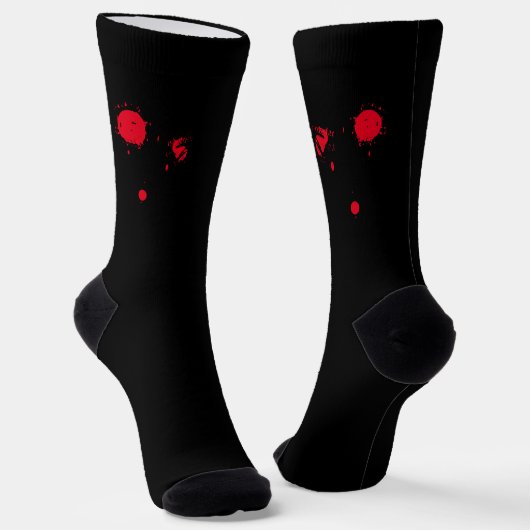 不気味な赤い血の黒いハロウィーン ソックス (傾斜あり)