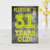 不気味な輝くオーラの「31歳！」+ 名前 カード (黄色い花)