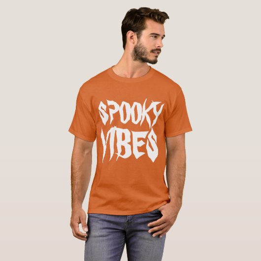 不気味な雰囲気 Tシャツ (正面フル)