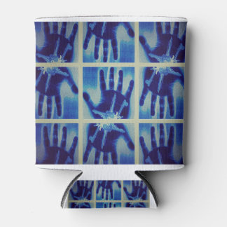 不気味な青い手 缶クーラー