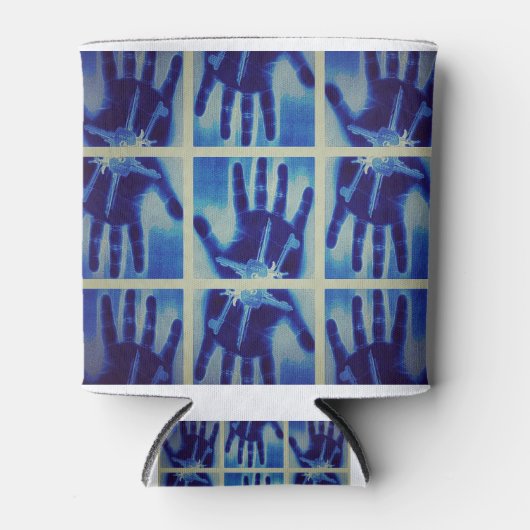 不気味な青い手 缶クーラー (正面)