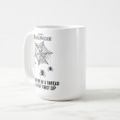 不気味な黒い未亡人のスパイダーズとくもの巣ハロウィーン コーヒーマグカップ (正面左)