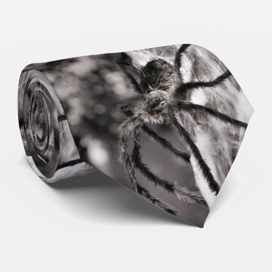 不気味な ネクタイ (ロール)