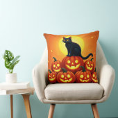 不気味カボチャの秋の白熱［赤熱］光を放つ夜 クッション (椅子)