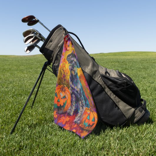 不気味シュナザードッグハロウィーン魔女とカボチャ ゴルフタオル (グリーン)