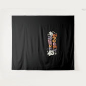 不気味ナースクラシックTシャツ タペストリー (正面(横))