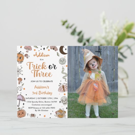 不気味ハロウィン3回目の誕生日パーティー写真 招待状 (スタンド正面)