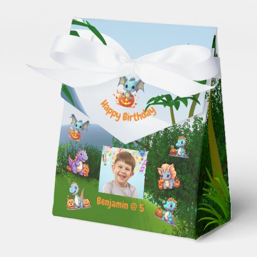 不気味ベビーディノ子供の誕生日パーティー フェイバーボックス (正面サイド)