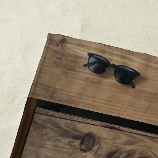 不気味階段 – 古い木製階段の地下室 ビーチタオル (インサイチュ)