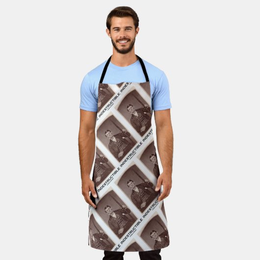 不破壊フィニアスゲージ心理学ユーモア エプロン (着用した状態)