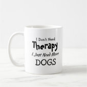 不要なセラピーだけ犬の誕生日クリスマス コーヒーマグカップ (左)