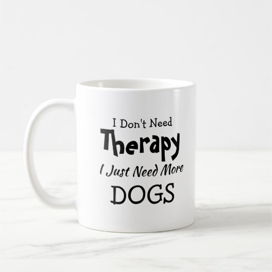 不要なセラピーだけ犬の誕生日クリスマス コーヒーマグカップ (左)