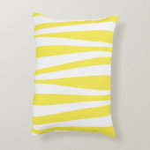 不規則な波線(黄色パターン(の模様が)ある白) アクセントクッション (裏面(縦))