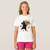 不運な黒猫 紅葉 こんにちは秋 Tシャツ (正面フル)
