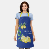 与え地中海のおばあちゃん絞りブルーレモン エプロン (着用した状態)