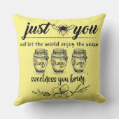 世の中に甘みを持ち帰る クッション (裏面)