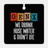 世代X世代Xホース水世代X世代おもしろいX世代 メタルオーナメント (正面)